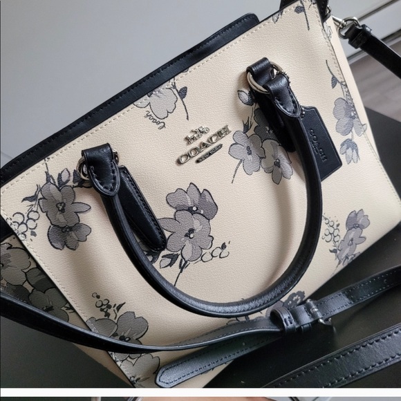 Coach Handbags - Coach floral purse
